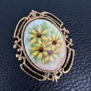 Vintage Hand Painted Porcelain Flower Brooch Pendant Gold Tone Filigree Oval
